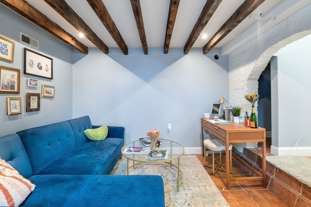 330 1/2 E Street Unit: 1