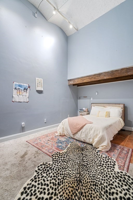 330 1/2 E Street Unit: 1