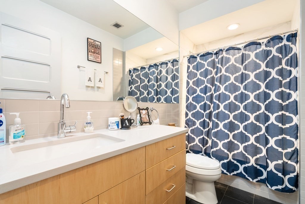 163 Newbury St # 1