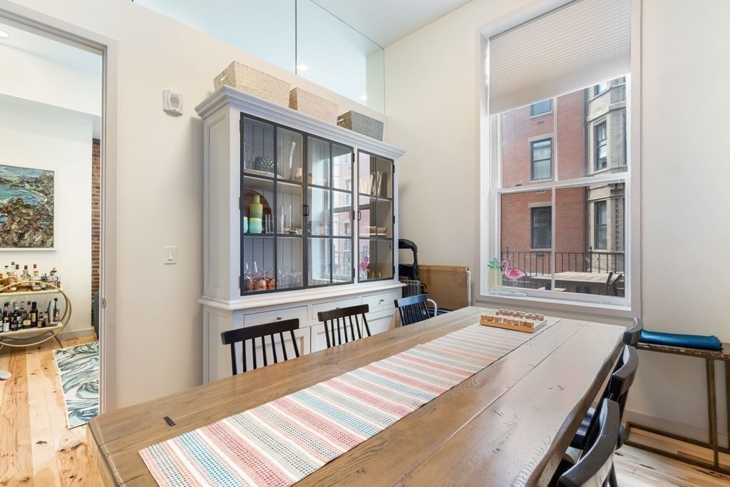 163 Newbury St # 1