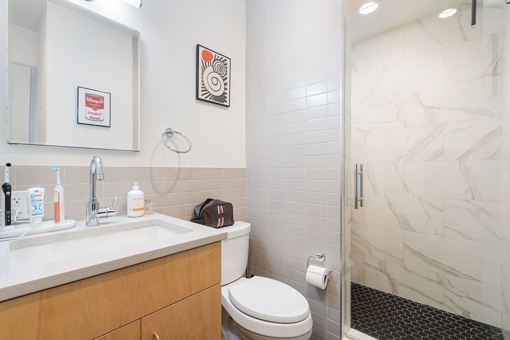 163 Newbury St # 1
