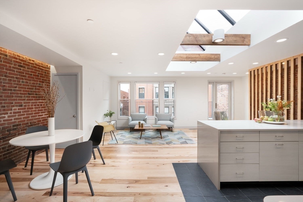 163 Newbury St # 2