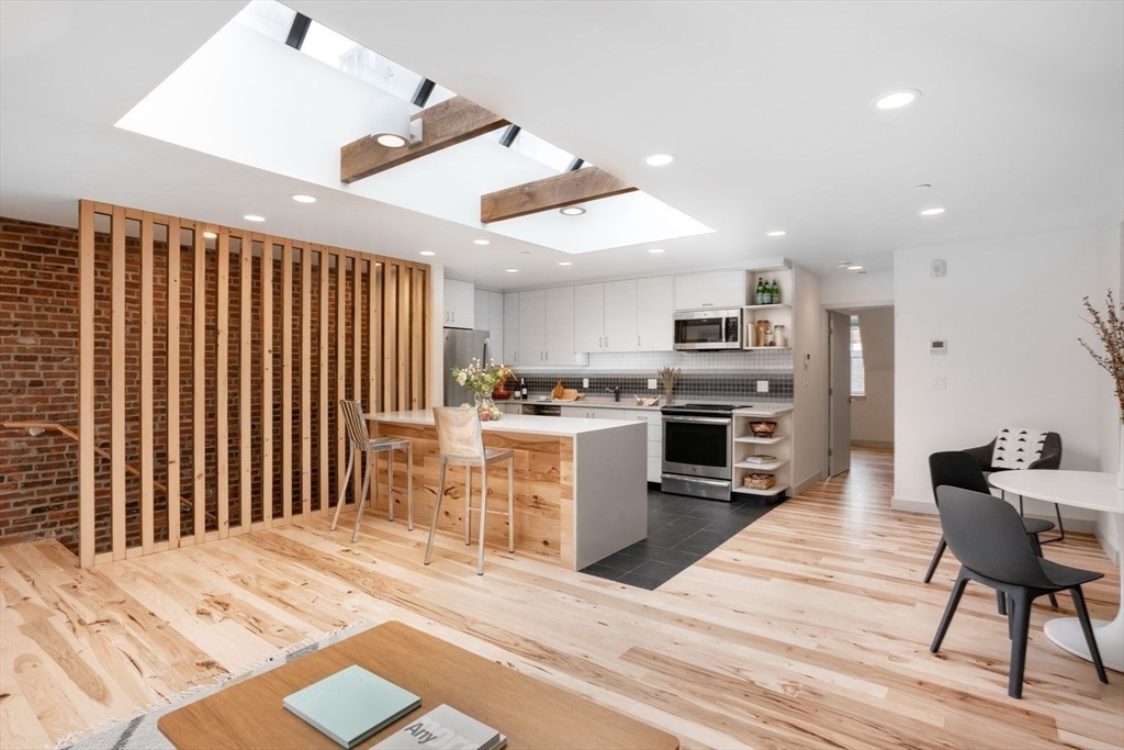 163 Newbury St # 2