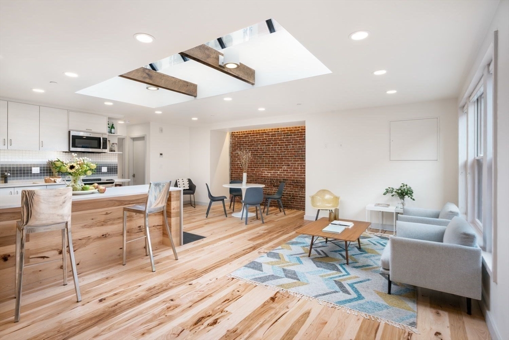163 Newbury St # 2