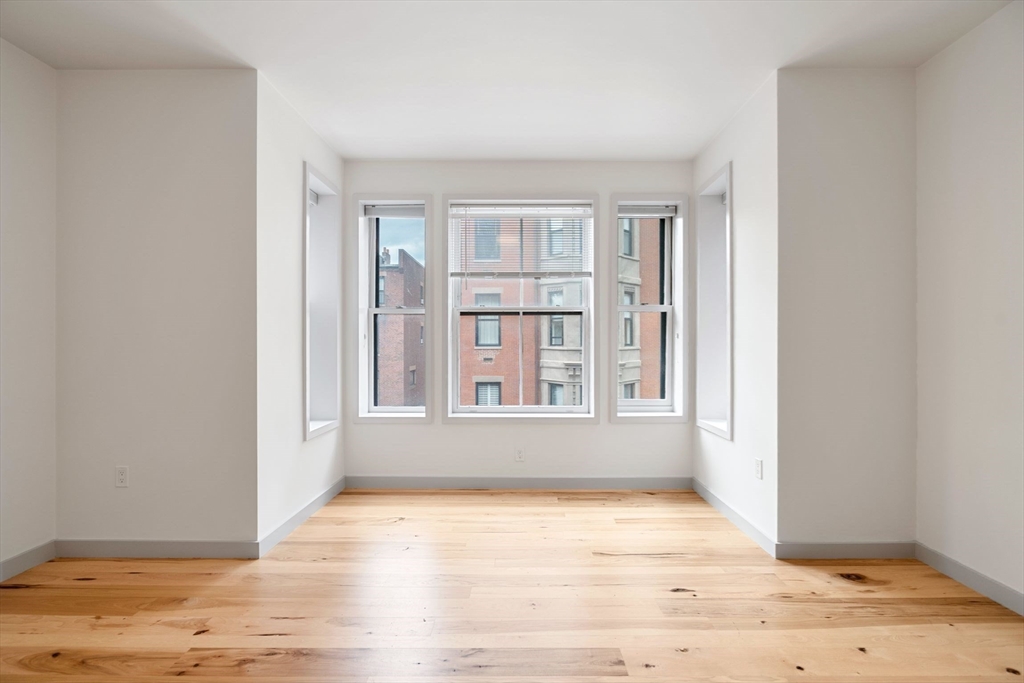 163 Newbury St # 2