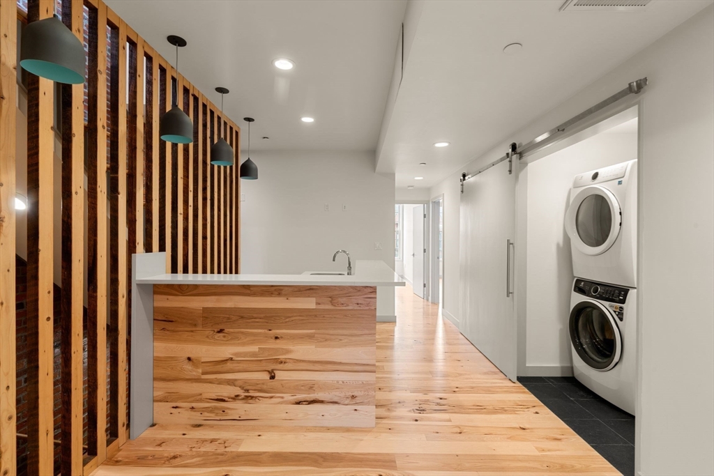 163 Newbury St # 2