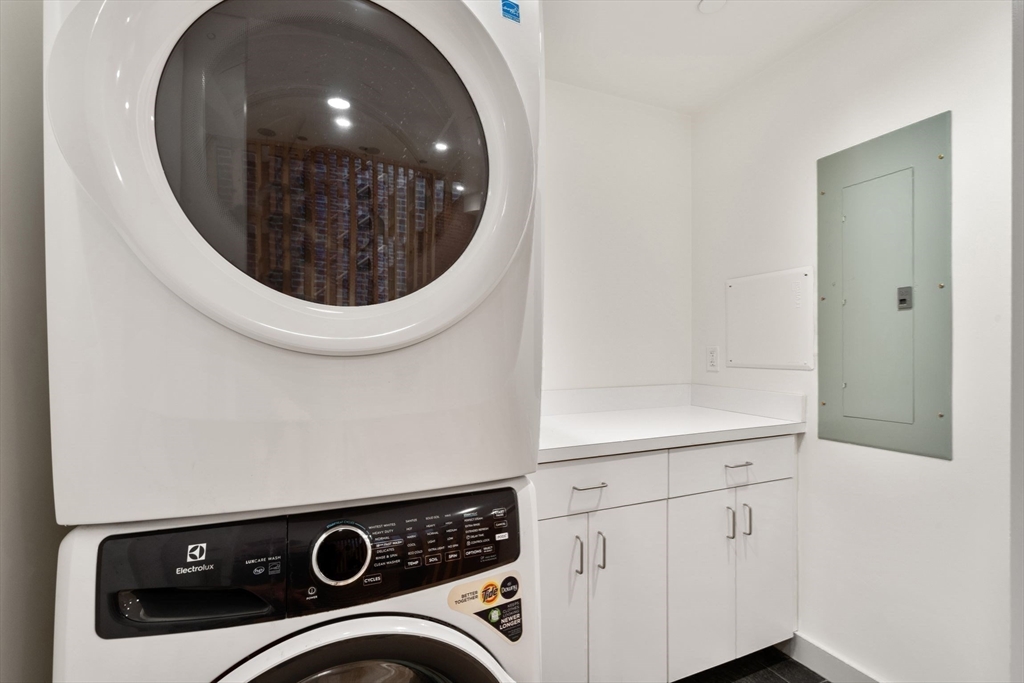 163 Newbury St # 2