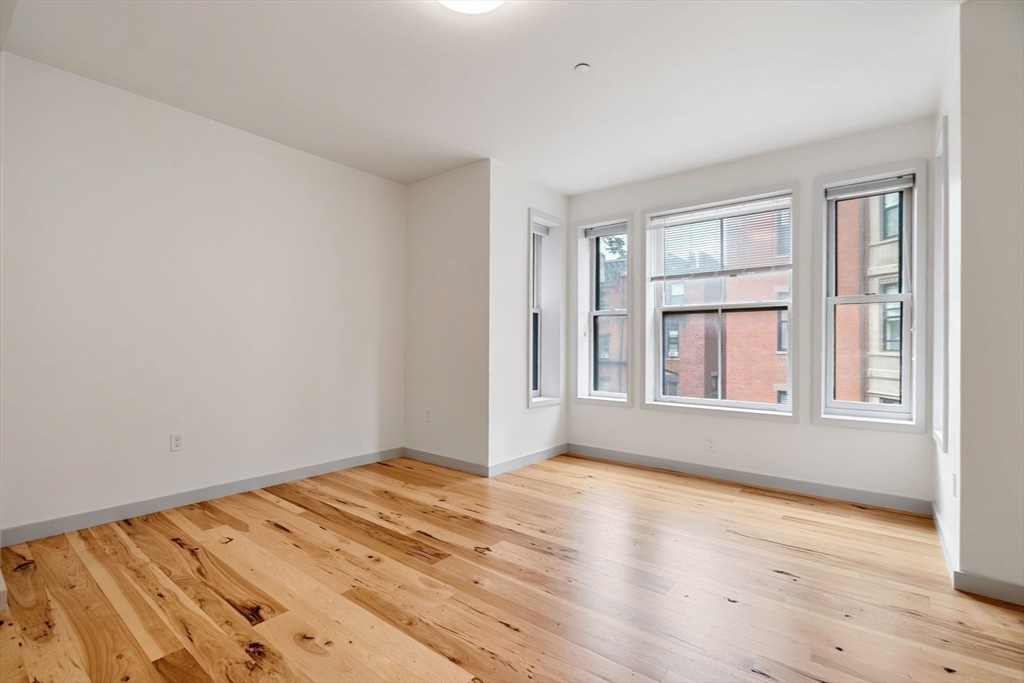 163 Newbury St # 2