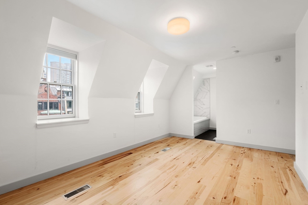 163 Newbury St # 2
