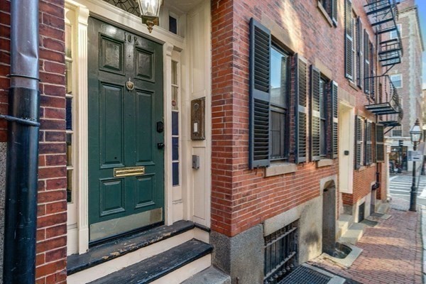 102 Revere St # 4