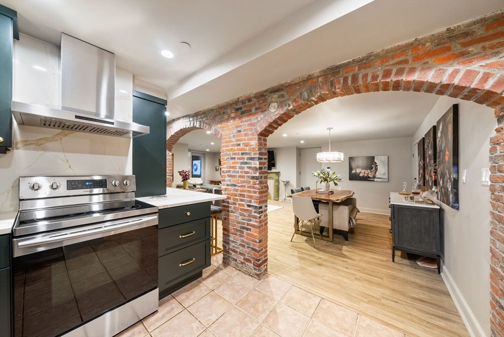 34 Hancock St # 1B