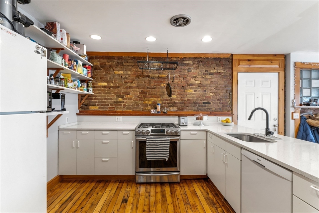 71 Boylston # 2