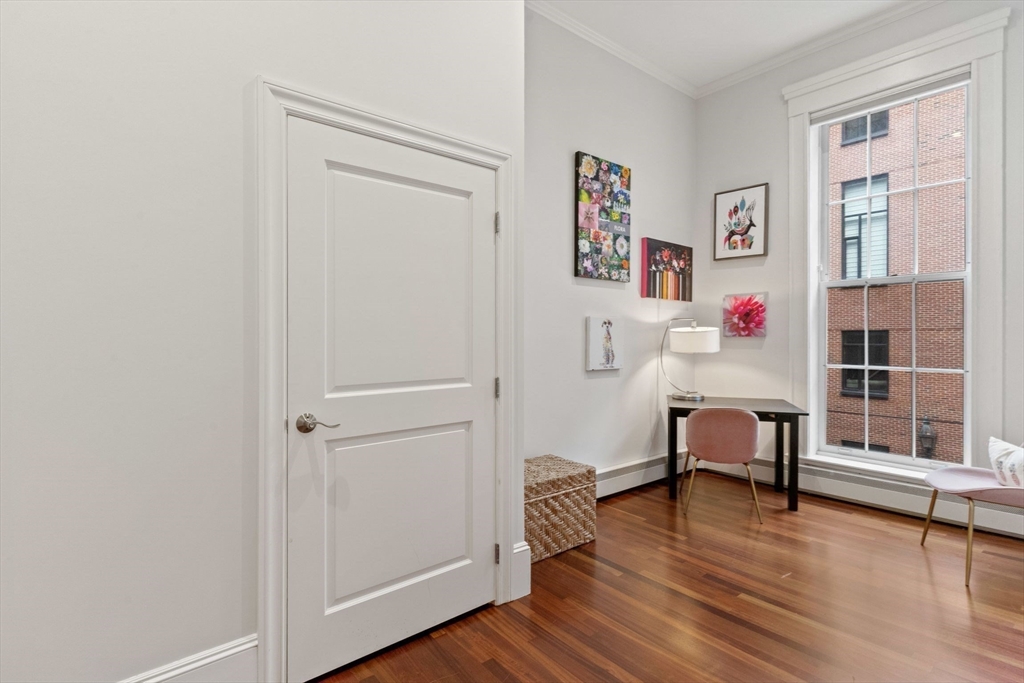 34 Hancock St # 2B