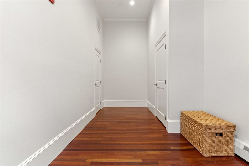34 Hancock St # 2B