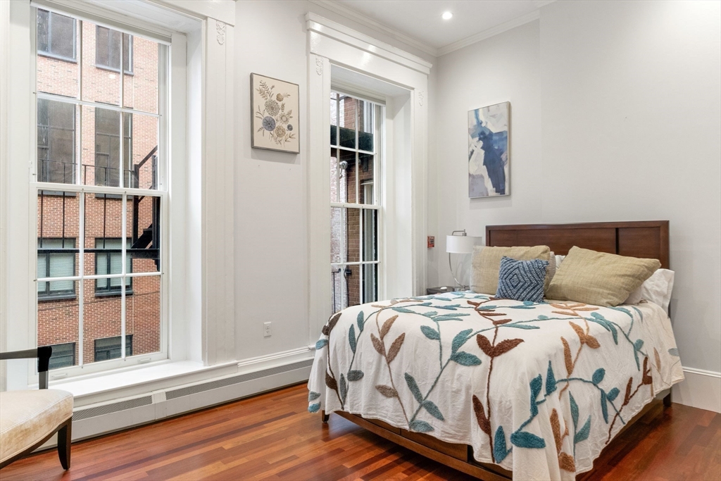 34 Hancock St # 2B