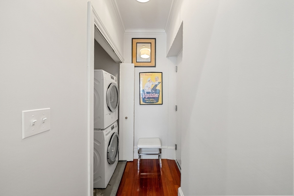 34 Hancock St # 2B