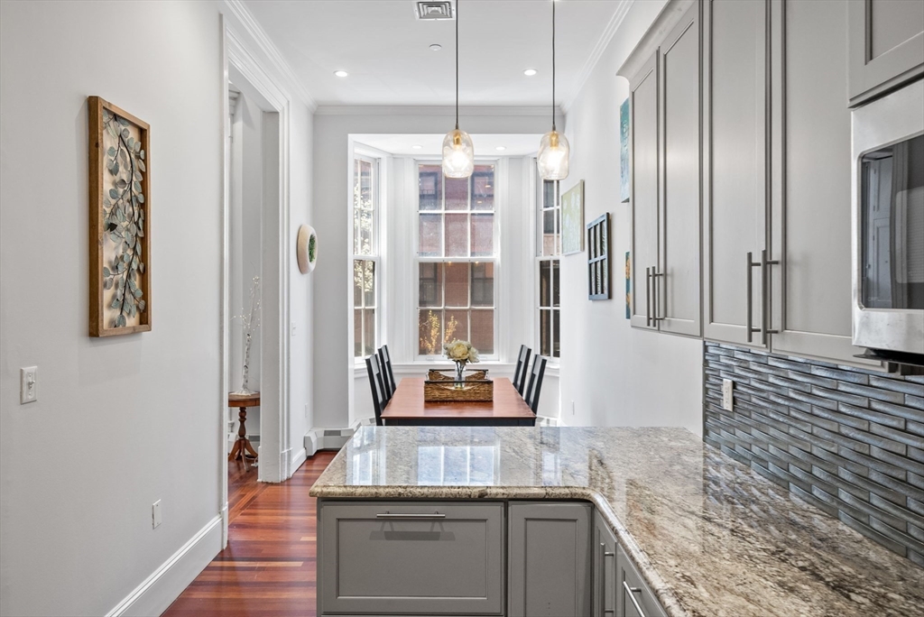 34 Hancock St # 2B