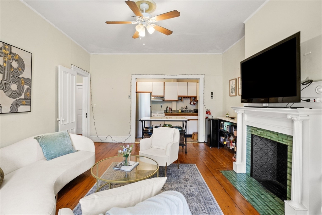 296 Marlborough # 6