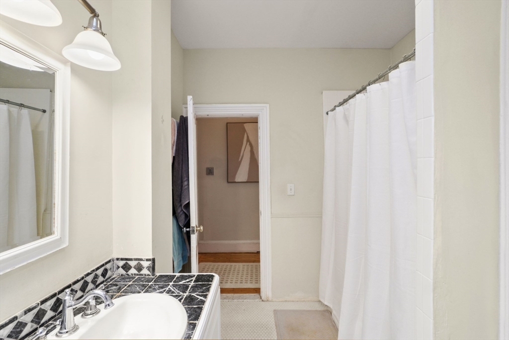 296 Marlborough # 6