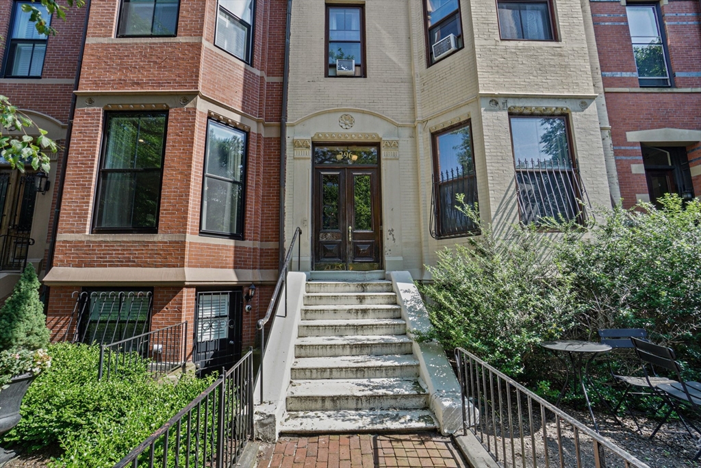 296 Marlborough # 6