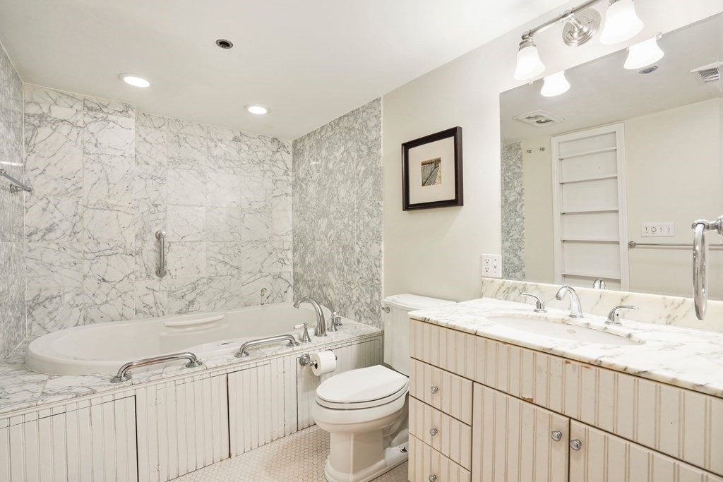 296 Marlborough St. # 1