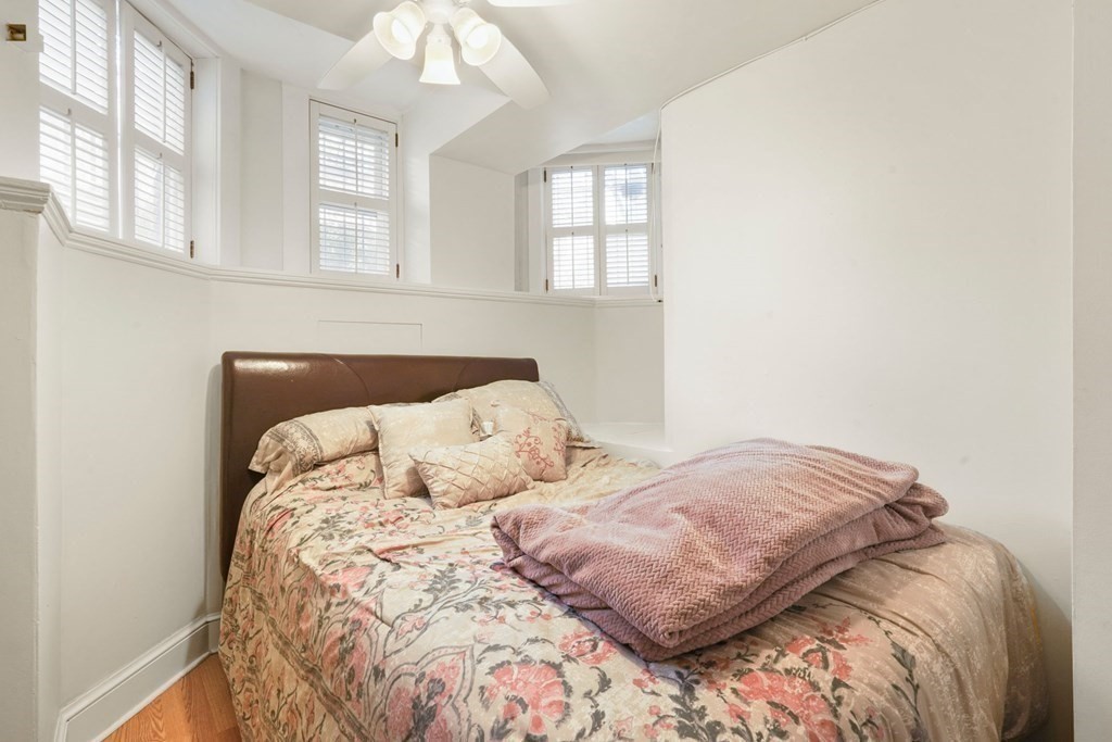 296 Marlborough St. # 1