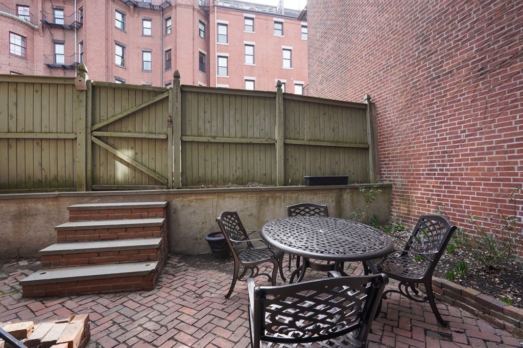 296 Marlborough St. # 1