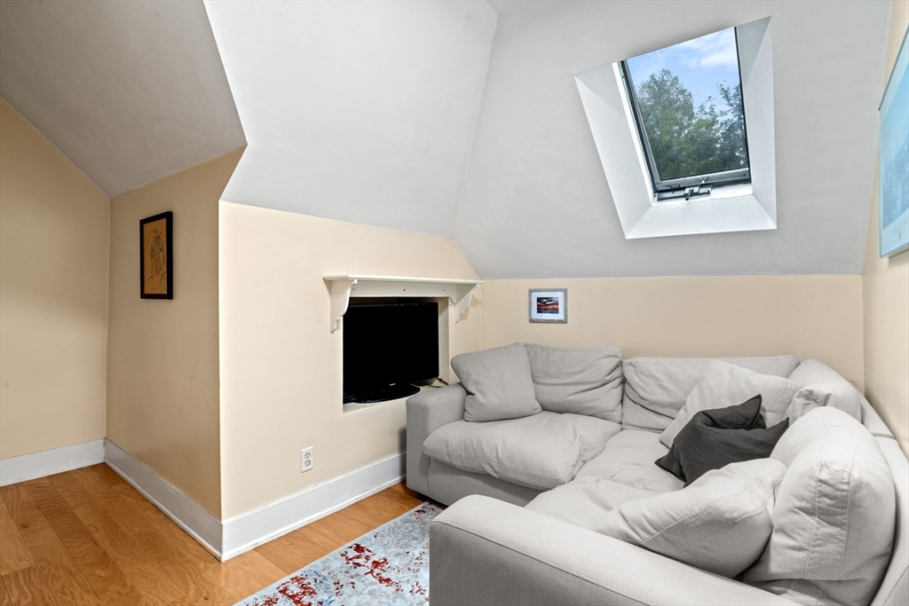 21 Wenham Street # 3, Boston Unit: 3