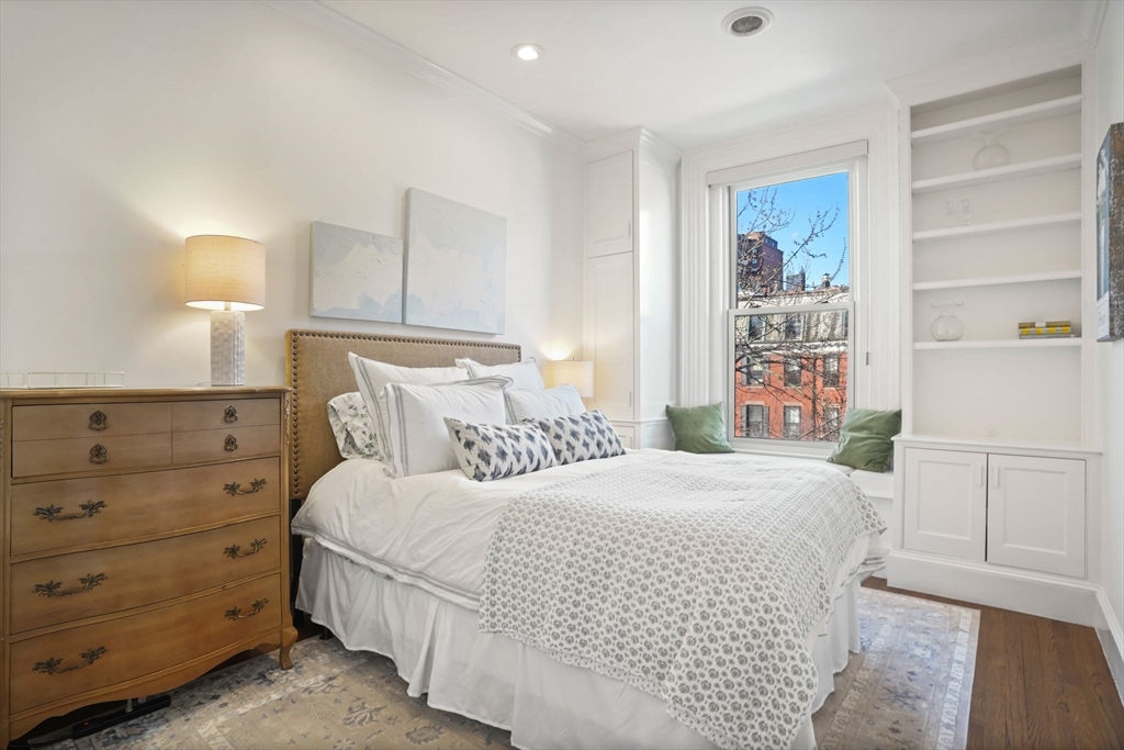 76 Marlborough St # 3