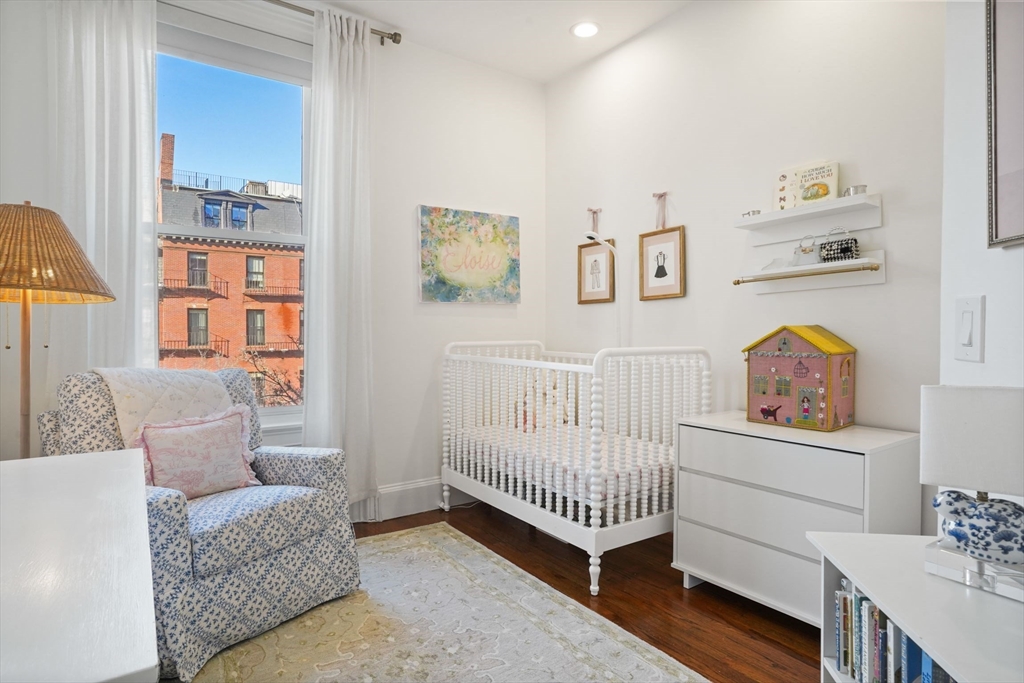 76 Marlborough St # 3