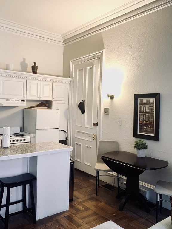 296 Marlborough # 3