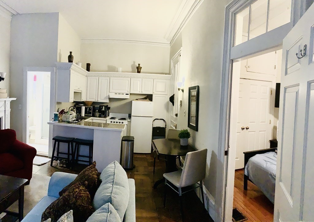 296 Marlborough # 3