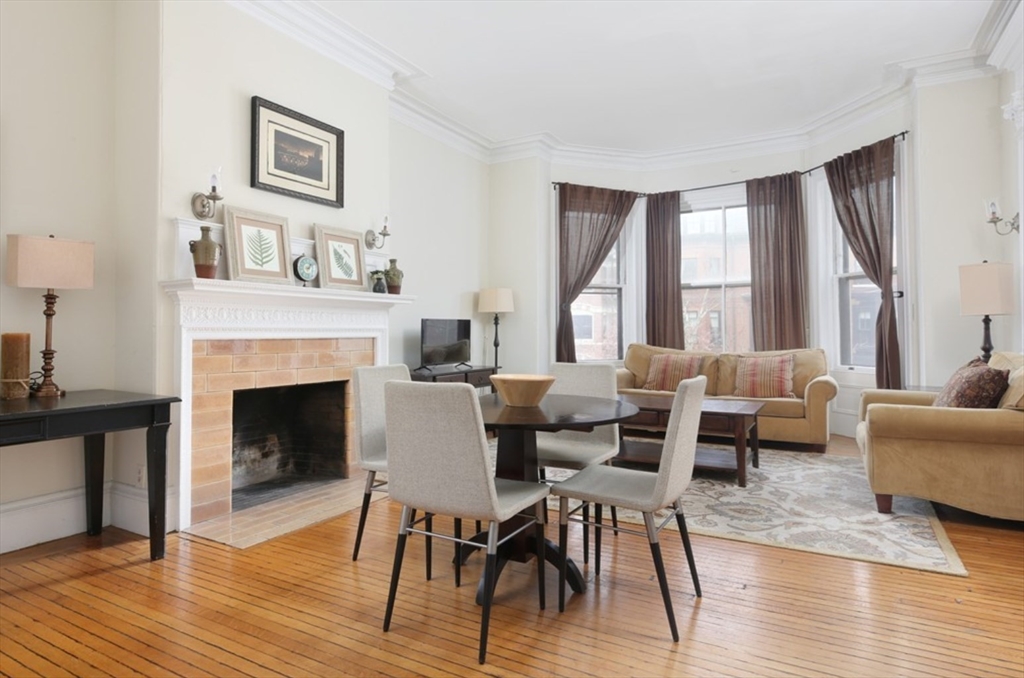 296 Marlborough St # 4