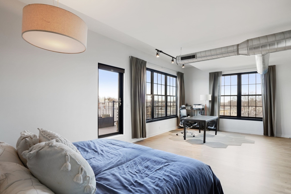 944 Dorchester Ave # 57