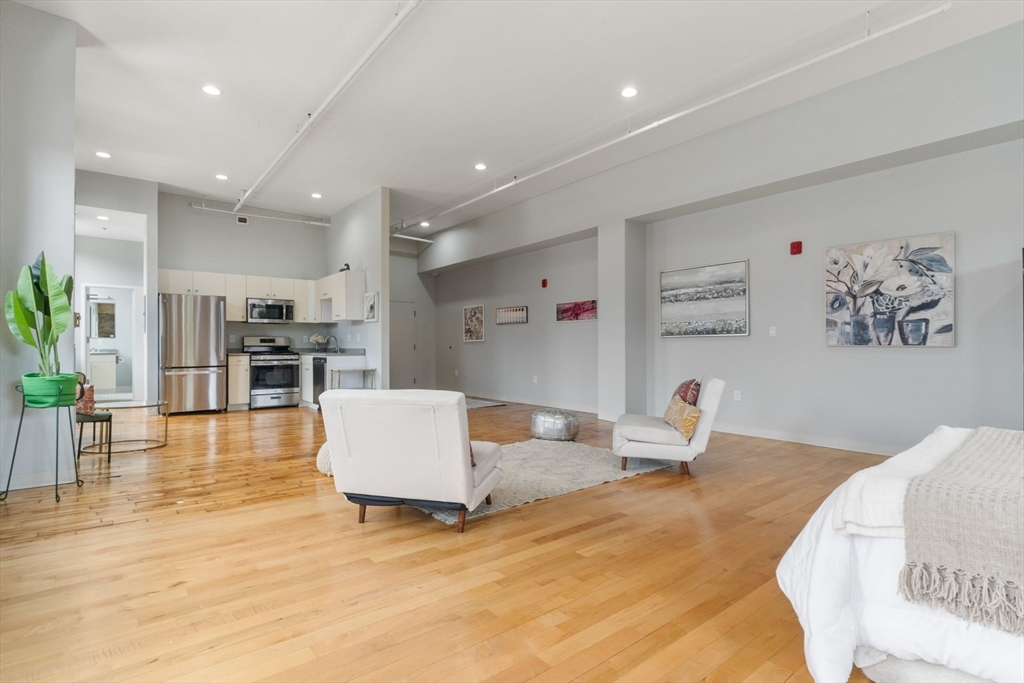70-72 Northampton St # 200A