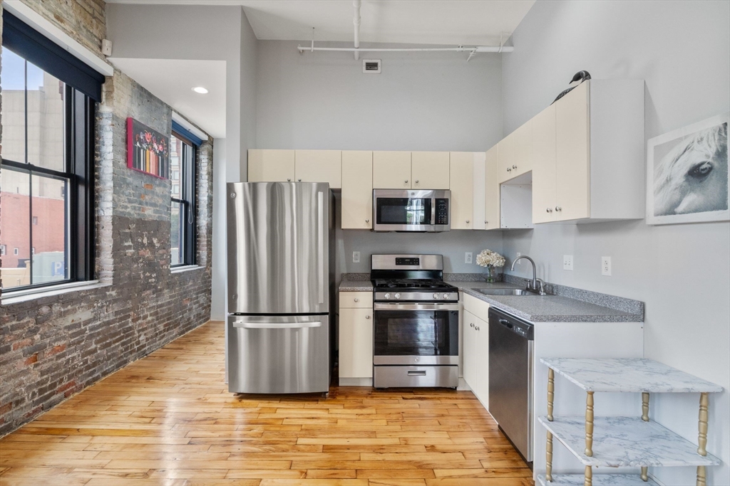 70-72 Northampton St # 200A