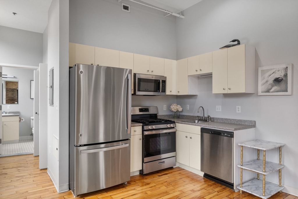 70-72 Northampton St # 200A