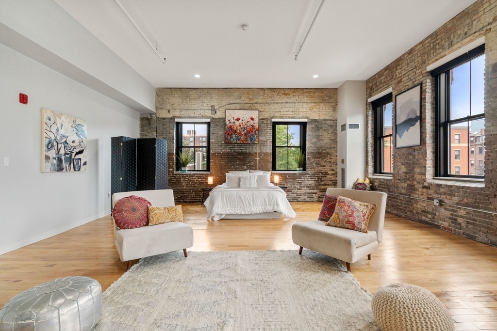 70-72 Northampton St # 200A