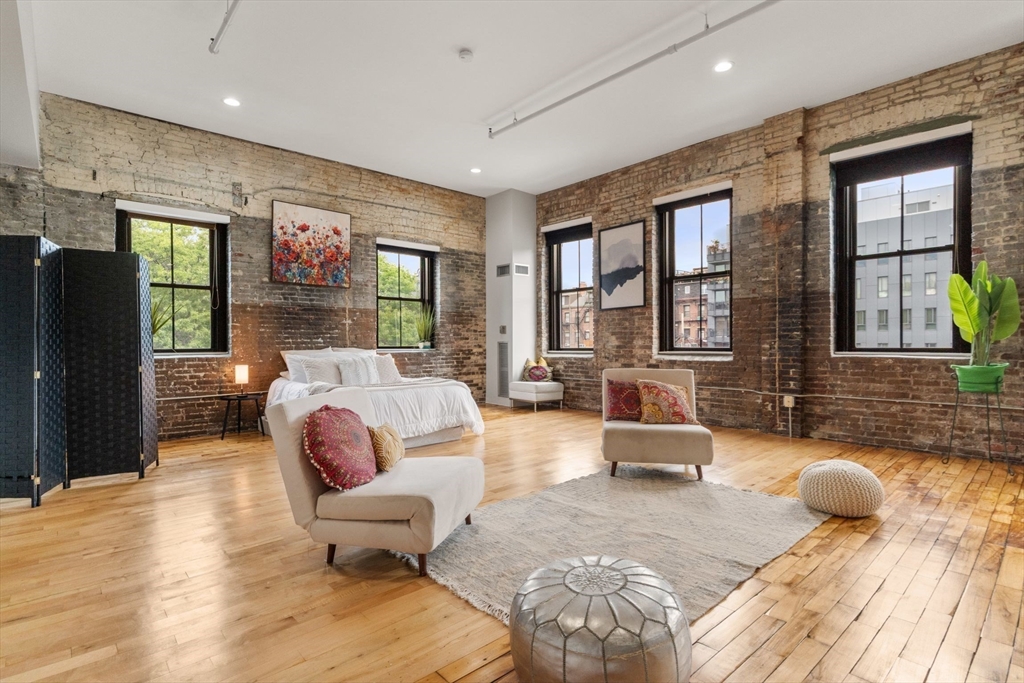 70-72 Northampton St # 200A