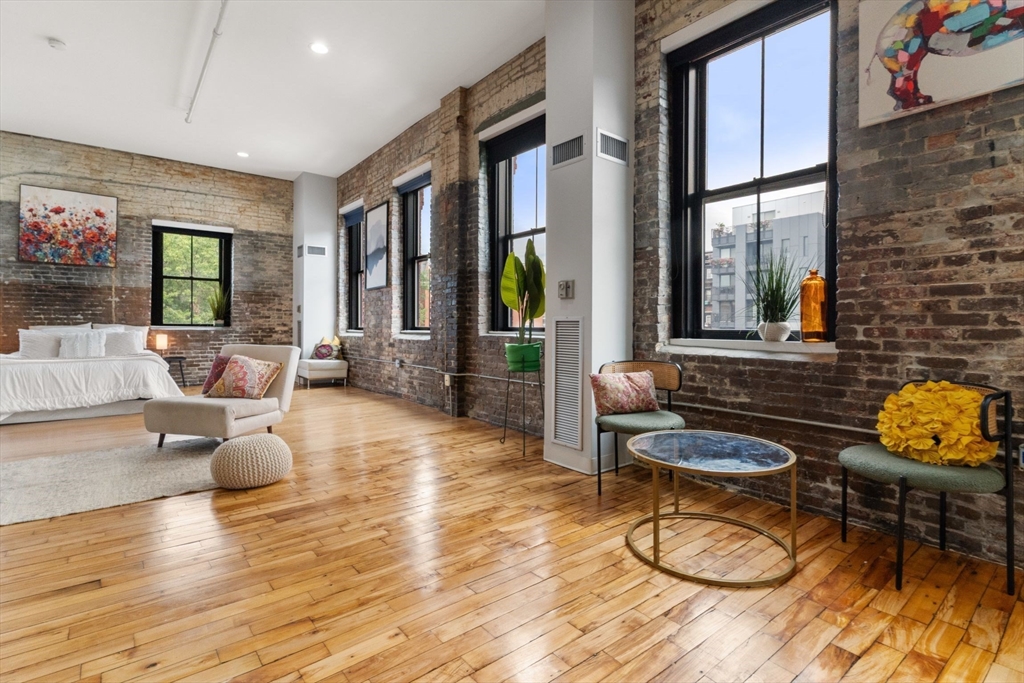 70-72 Northampton St # 200A