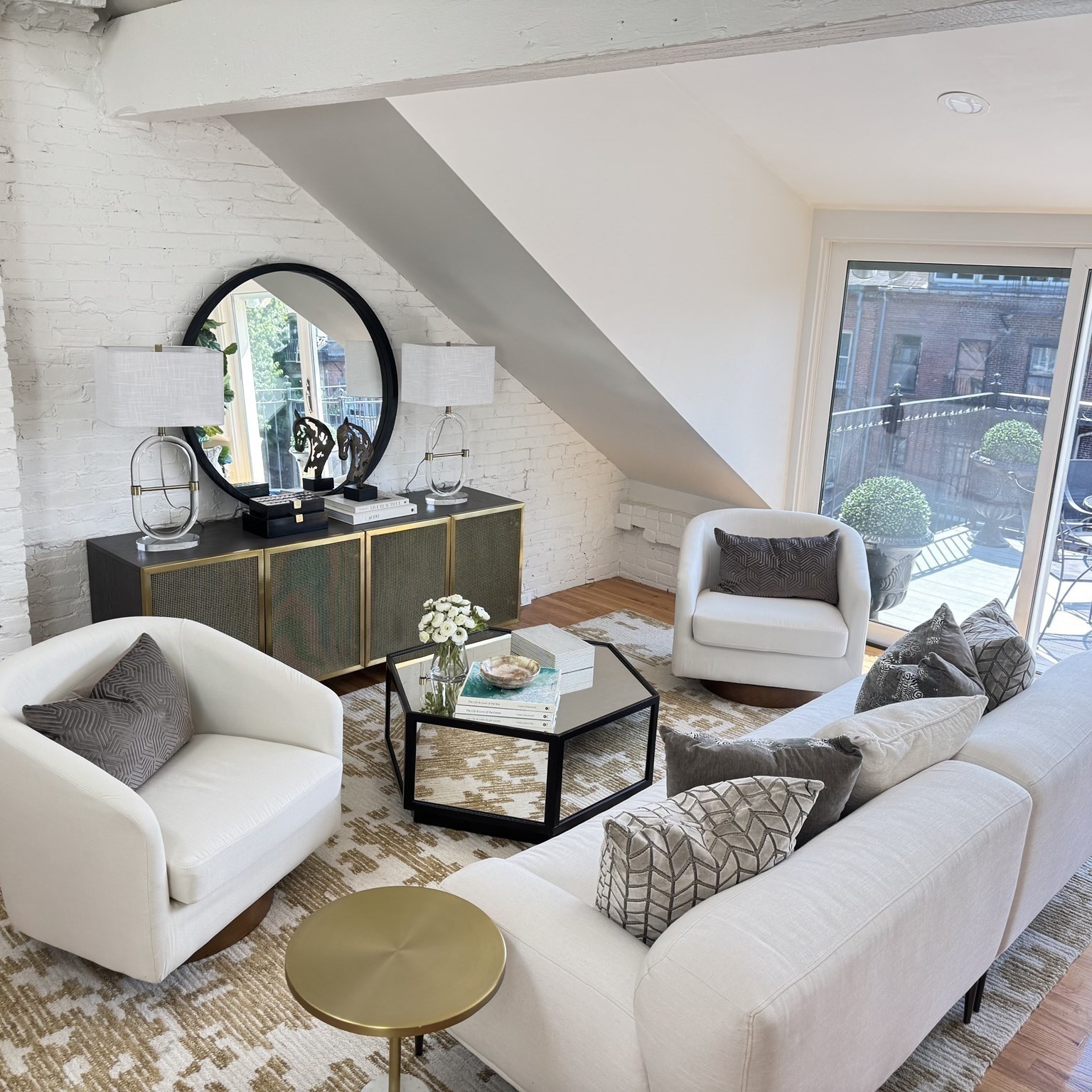 116 W Concord St # 4