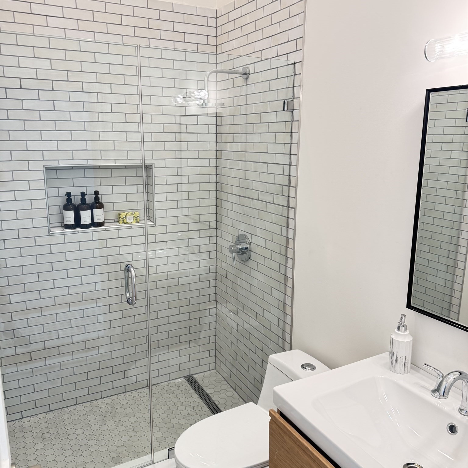 116 W Concord St # 4