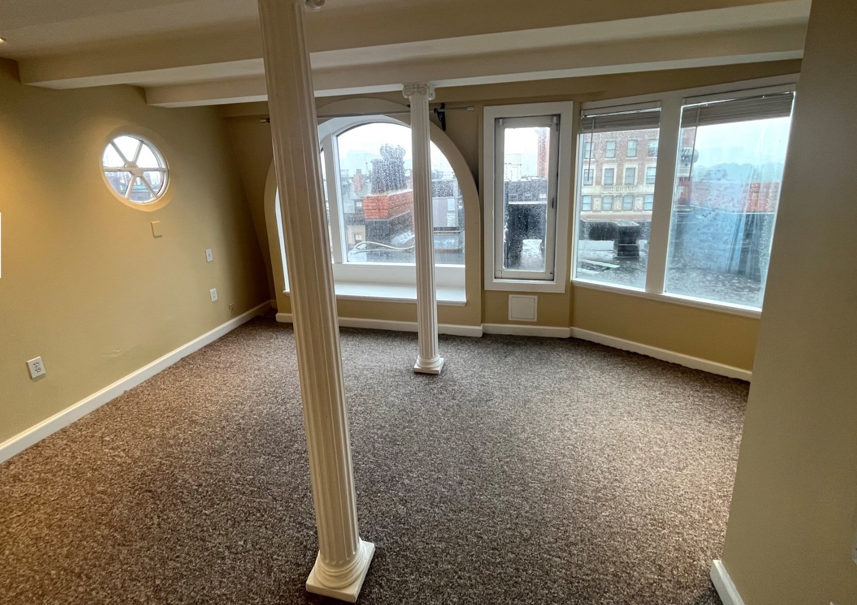 113 Beacon St Unit: PHR
