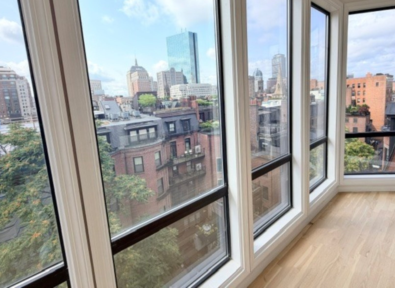 113 Beacon St Unit: PHR