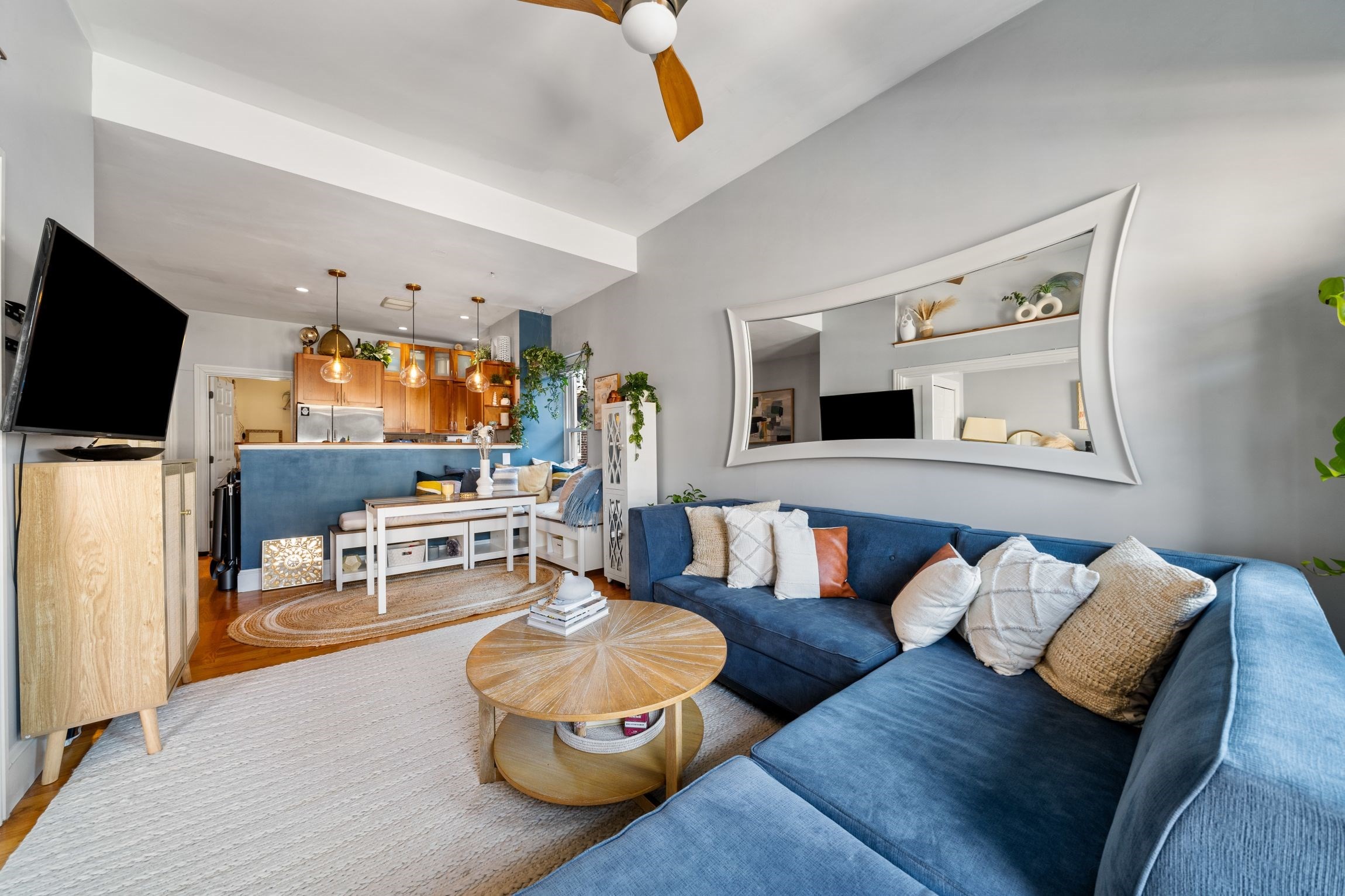 84 Prince St # 5B