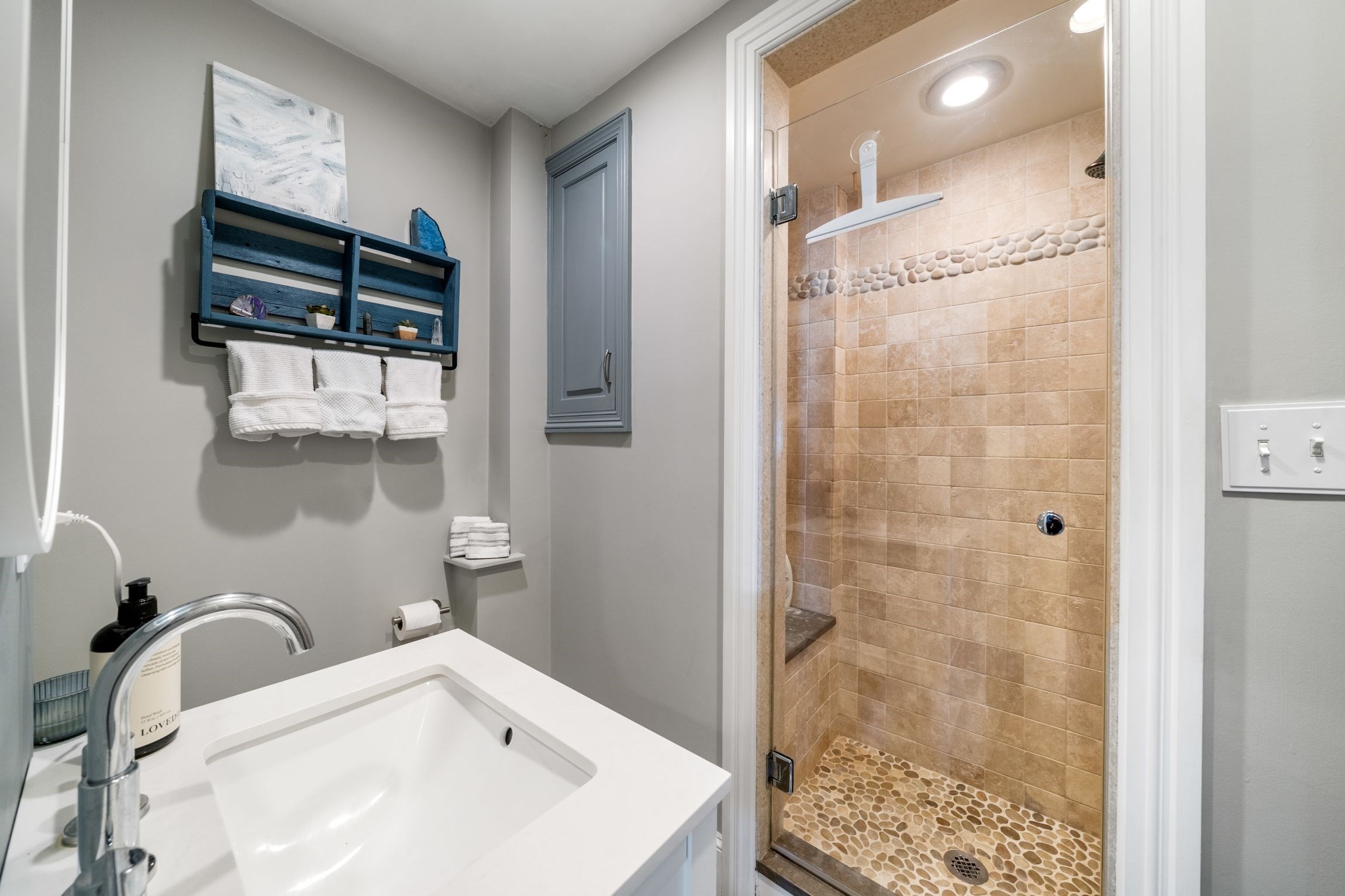 84 Prince St # 5B