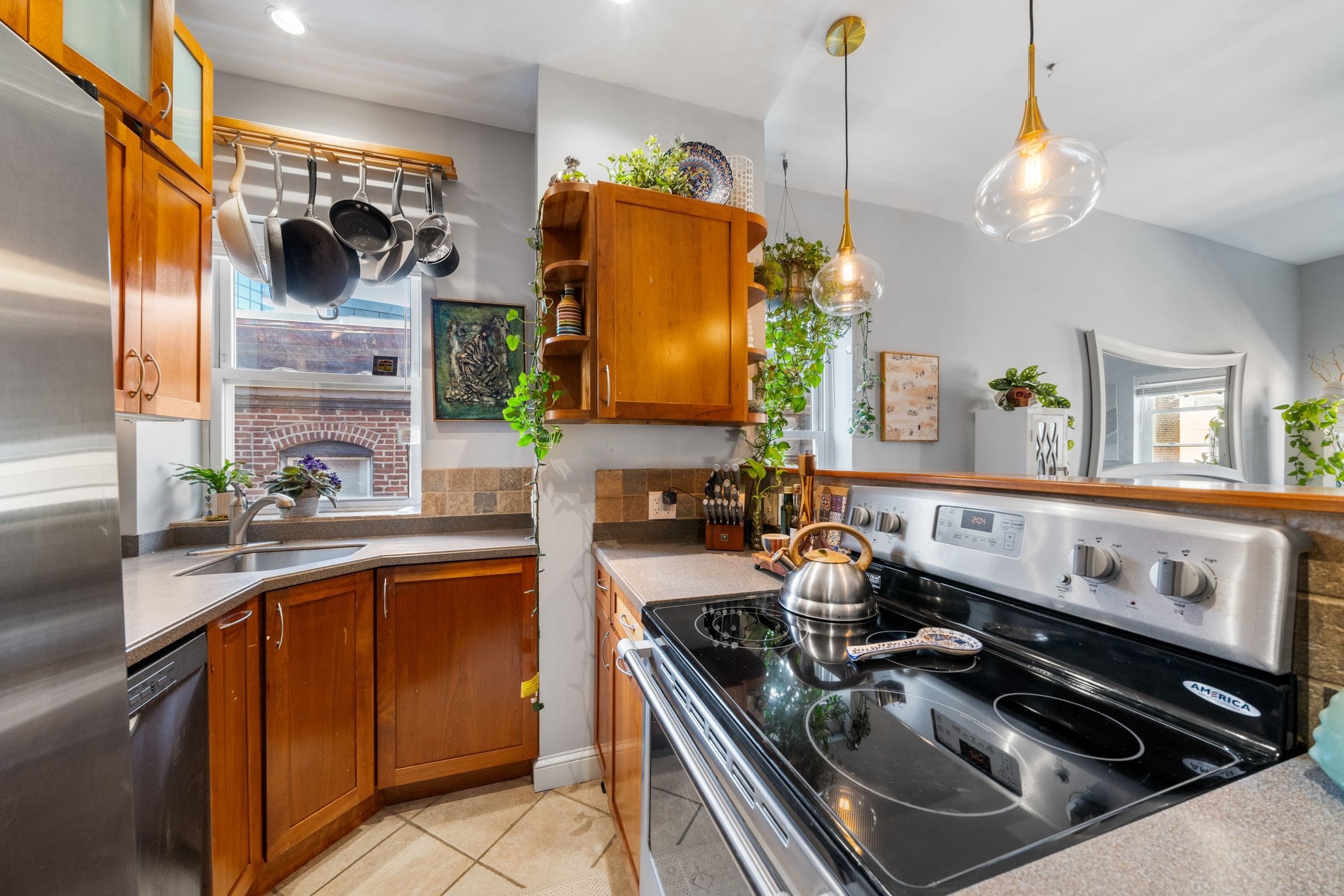 84 Prince St # 5B