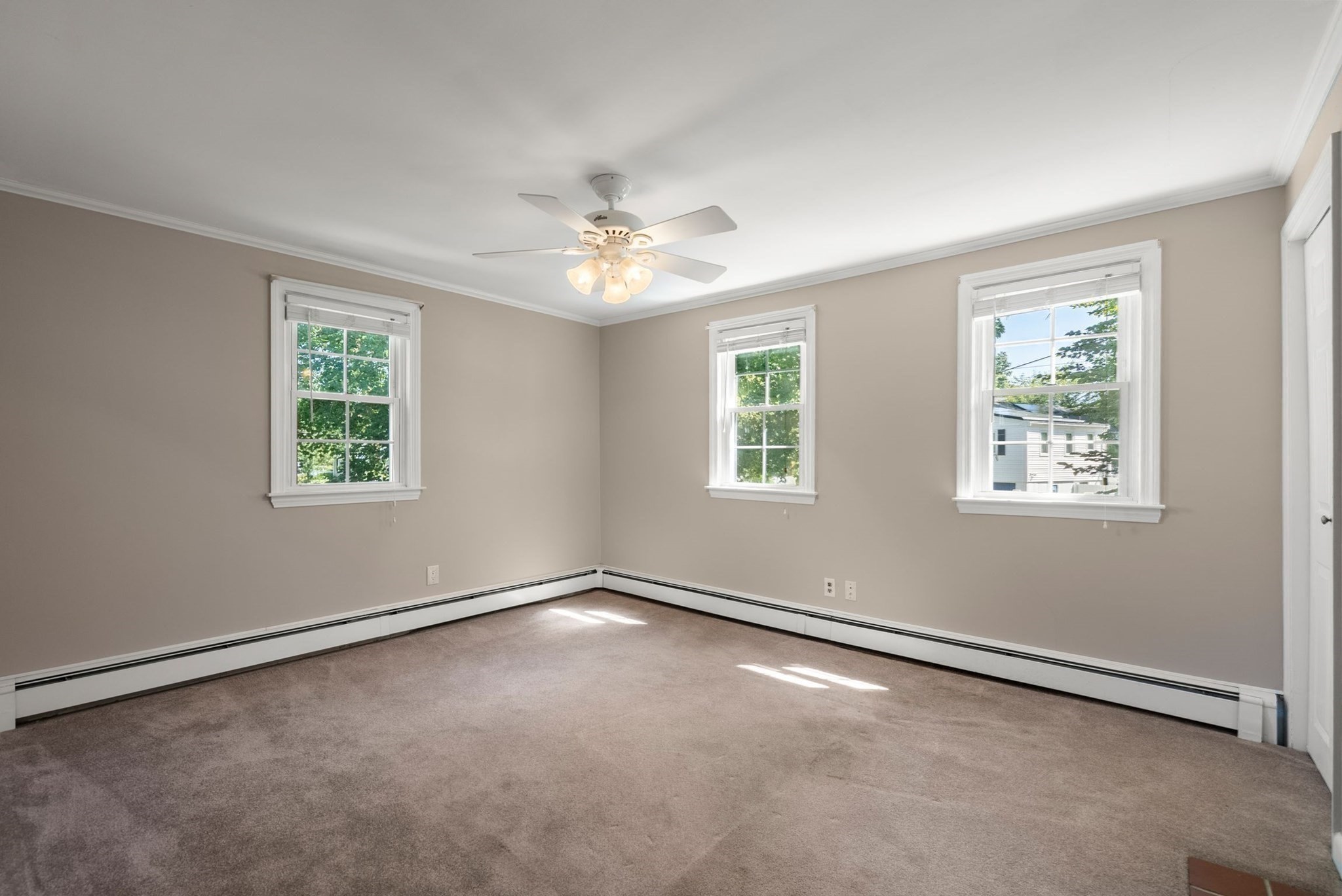 4 Carson Rd