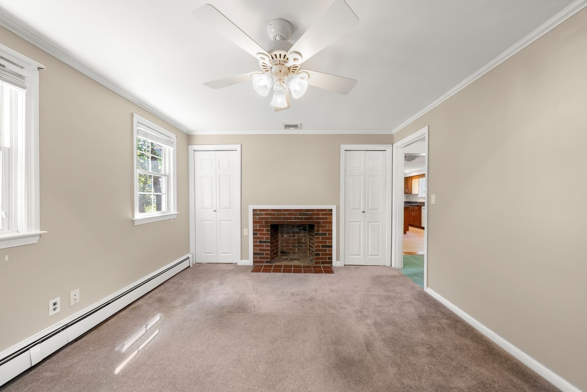 4 Carson Rd