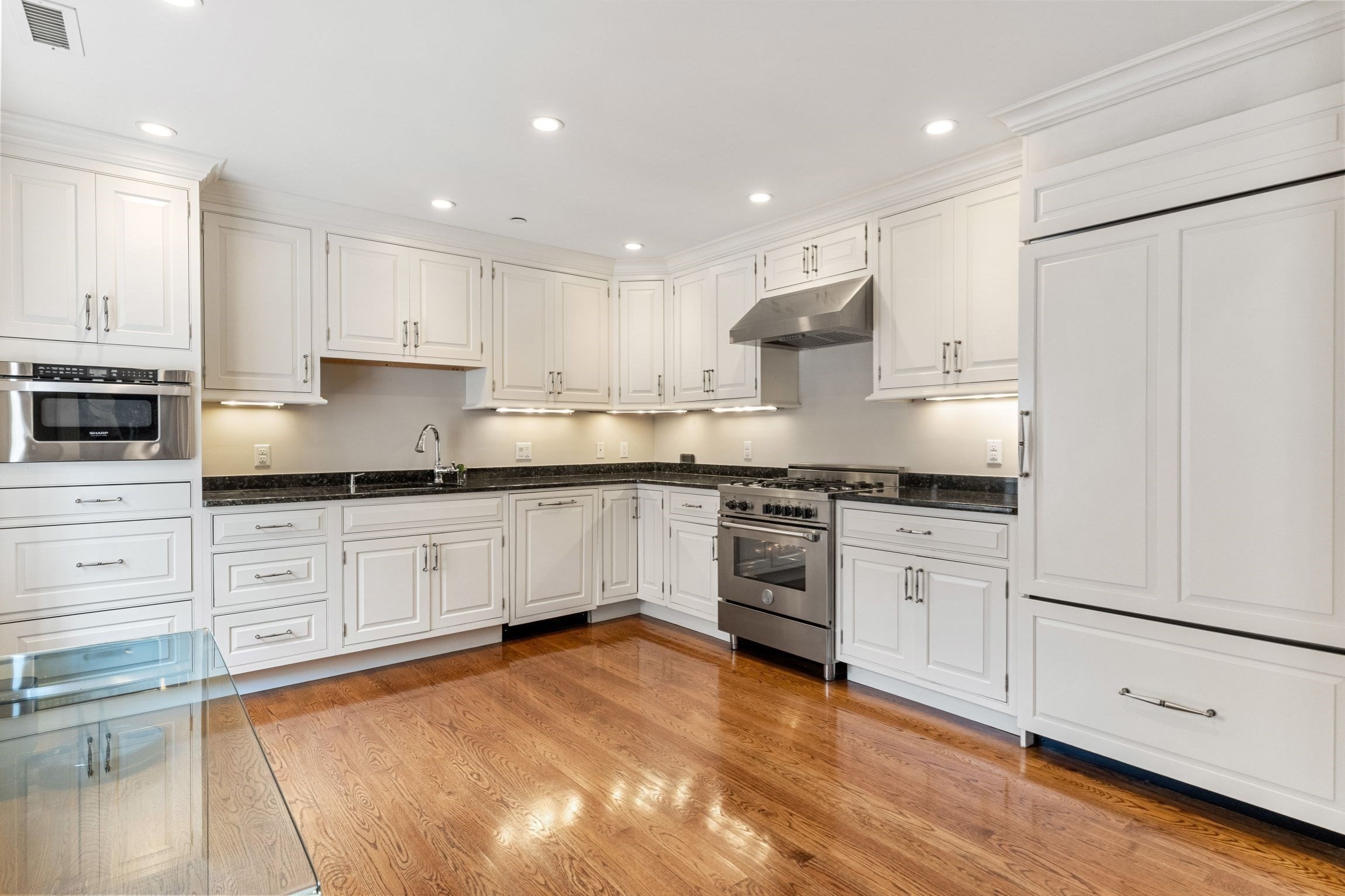 31 Mount Vernon St # 4